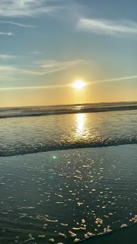 In case no one has told you today.. you got this!❤️ #OceanViews #BeachRelaxation #coastalbeauty #solotravelerlife #peace🤍🕊️☮️ 