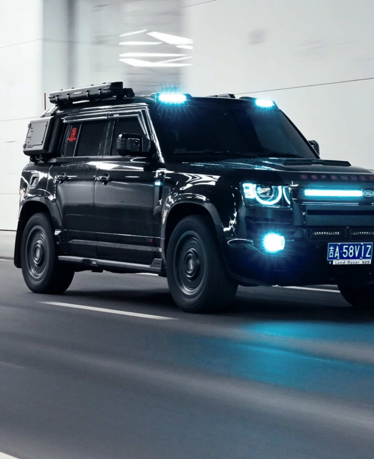 Nhập học đi xe gì #autochuf #supercar #xuhuong #fyp #defender 