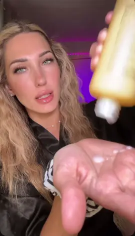 I loveee this stuff! 🍯🥛💛 @Farmacy Beauty #farmacybeauty #milkytoner #skintok 