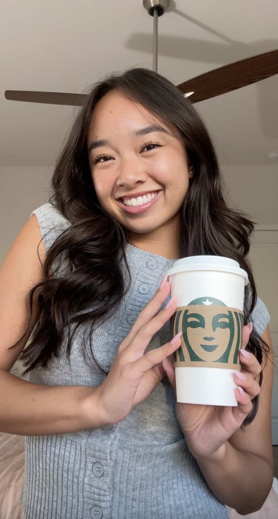 Happy fall! No better way to celebrate the new season than celebrating the return of @Starbucks Pumpkin Spice Lattes! Wishing you all a fun, cozy autumn🧡☕️🍂 #StarbucksAmbassador