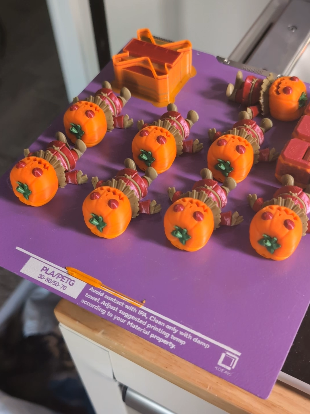 Scare Cutie Halloween Pumpkin Fidget #pumpkin #fidget #halloween #cute #keychain