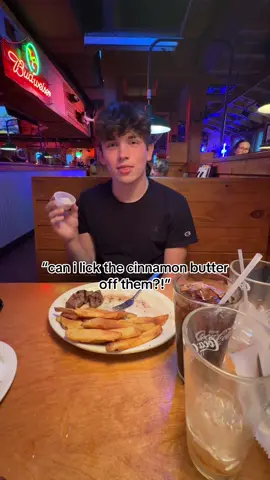 #texasroadhouse #fyp #xyzbca | @Quinn |