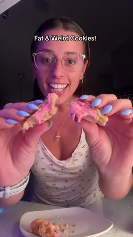 genuinely the best cookie i have ever tasted 🤤 @Fat & Weird Cookie Company #fatandweirdcookie 