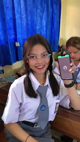 nemu vidio lamaaa aku cantikk bangett kan kan kann makanya papen tergila2🤣🤣🤣,itu aja masih call sm papa🙂@Yuke @🛐 