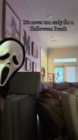 It’s never too early for a Halloween prank! @Monti 3:16 
