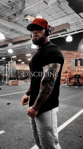 Doctor said my testosterone is “illegal in 17 countries”💪🤣 #FakeNattyEnergy #grind #disciplineovermotivation #GymTok 