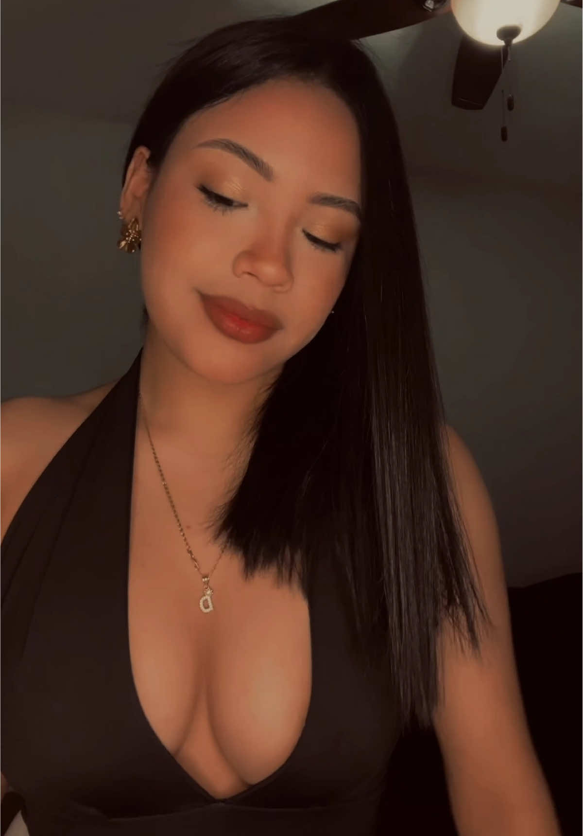 🙂‍↕️💋