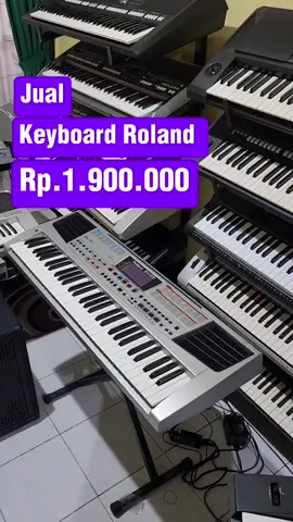 Jual keyboard Roland EM 25i juna sky musik  jual beli tukar tambah keyboard bekas  wa  0852 1623 9327  Depan Rs Duren sawit Jakarta timur  #alatmusik #jualalatmusik #jualgitar #tokomusik #tokoalatmusik 