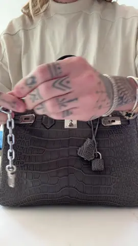How I dress up Batman the Birkin™️ #birkin30 