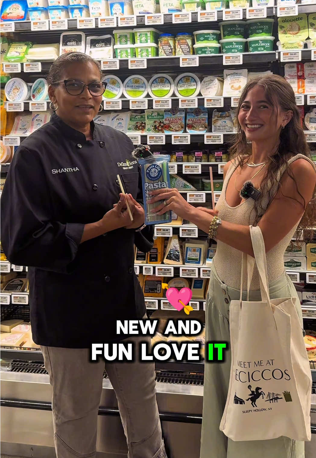 Our sweetest DeCicco’s star can’t wait to get her hands on her Pasta Straws! Have you picked up yours yet? 😎#pastastraws #pastastraw #italiancheck #straws #straw @DeCicco & Sons 