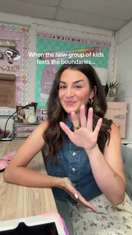 We’re standing in business honeyyy #teachersoftiktok #teacherlife #teacherjokes #teacher 