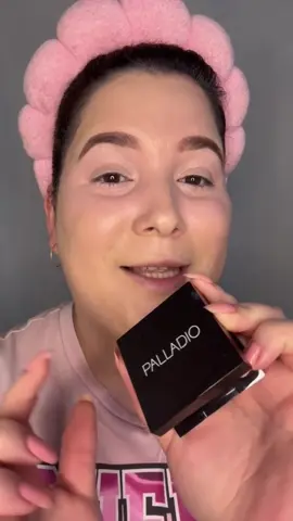 Así cubro mis ojeras en 1 minuto!!! @Palladio Beauty #palladioundereyebrightener #rushtok2025 #undereyecircles #fyp #parati 