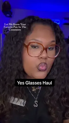 Call all my 4 eye baddies!! Check out my new glasses from @Yesglasses ! I’m obsessed with this glasses. The shipping was super quick and the glasses are amazing quality! #yesglasses #eyeglassesfashion 