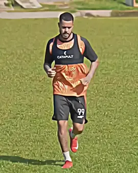 Latihan jelang hadapi dewa dan kembali nya Gustavo almaida 🙌🙌🙌 . . . #persija #fahrixyml #tiktok #fyp 
