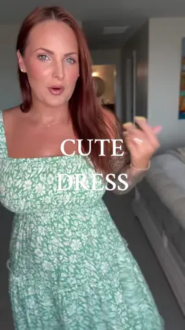 Love a classy dress! #classystyle #mididress #flowydress #summerdress #midsizefashion 