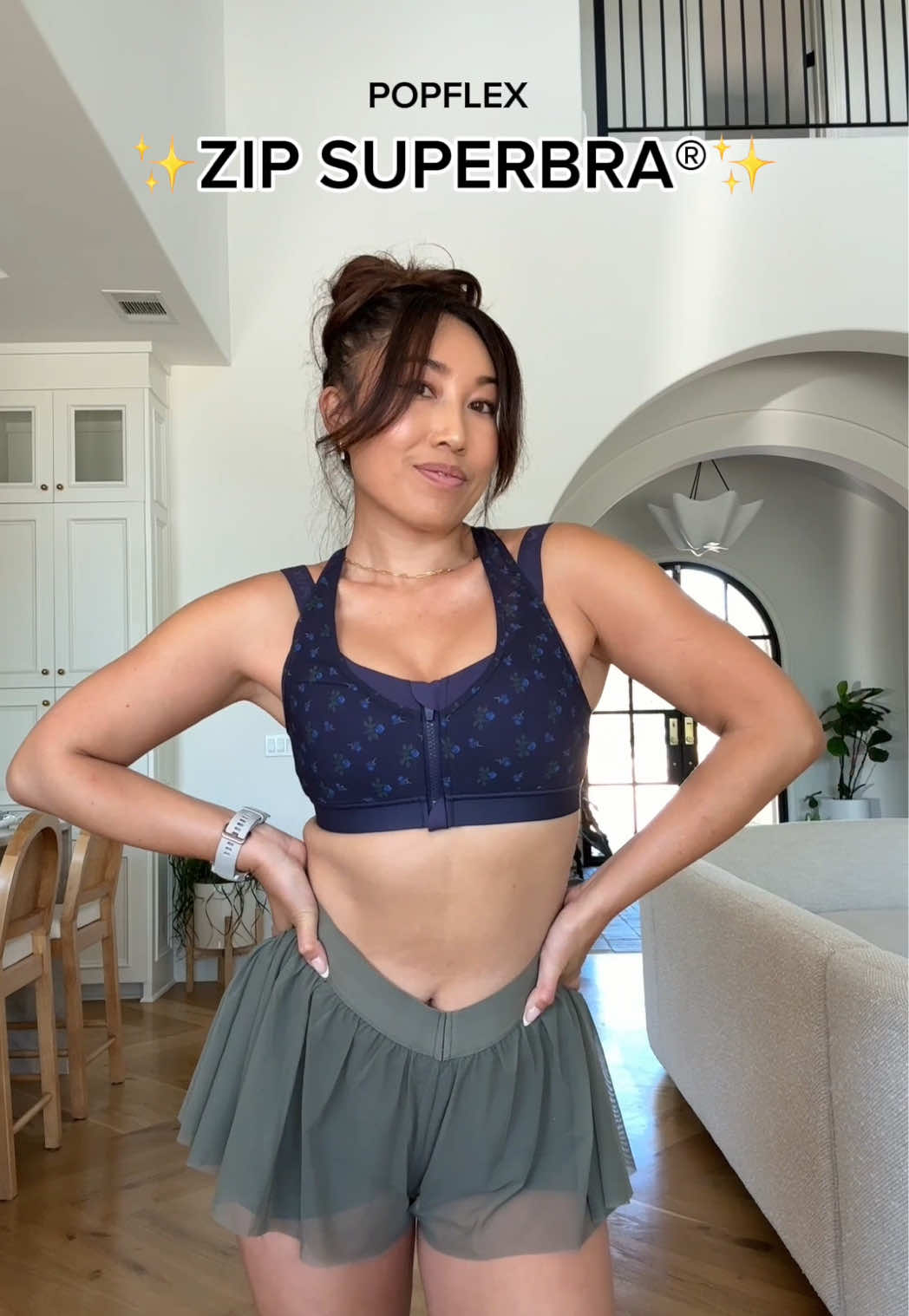 The things I do for you 🎈💦 Hope you love the @POPFLEX Active Zip Superbra! 
