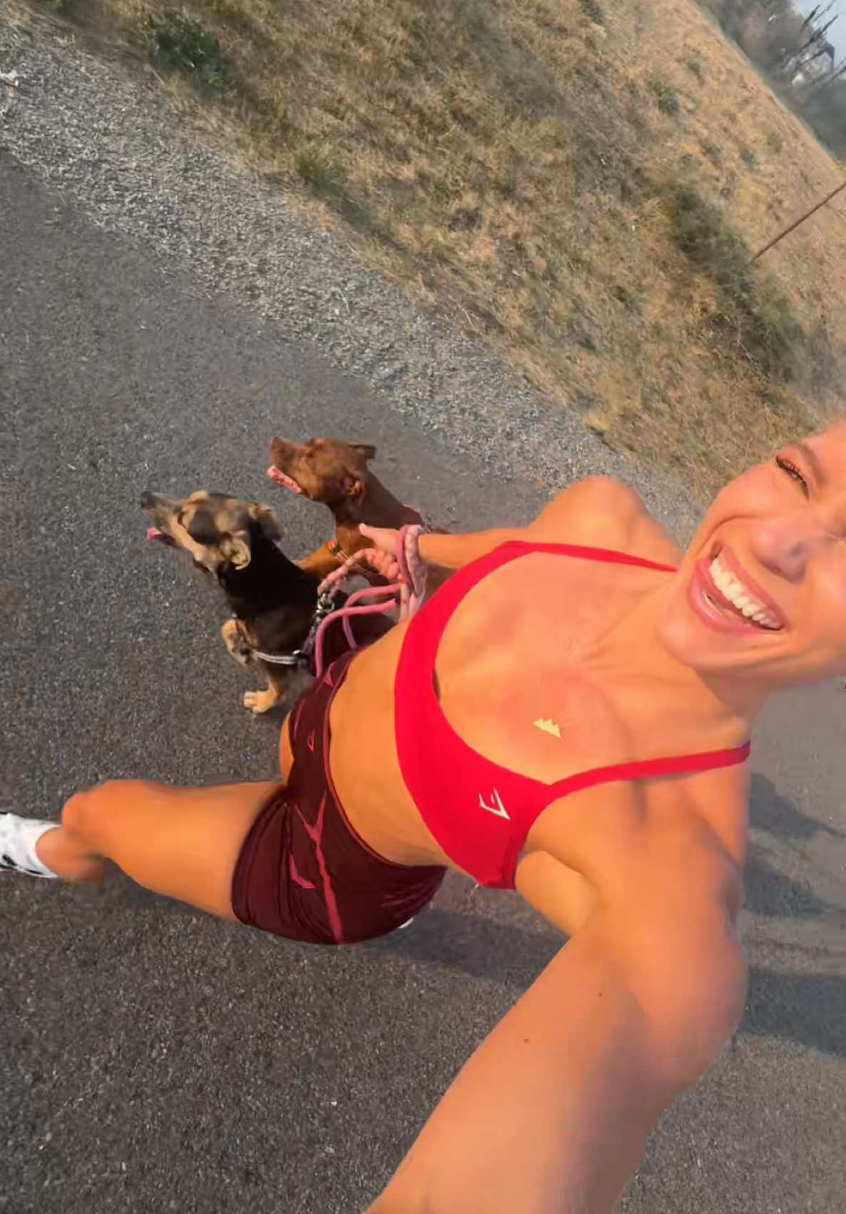 Me n my pack🦮🐕‍🦺🏃🏼‍♀️