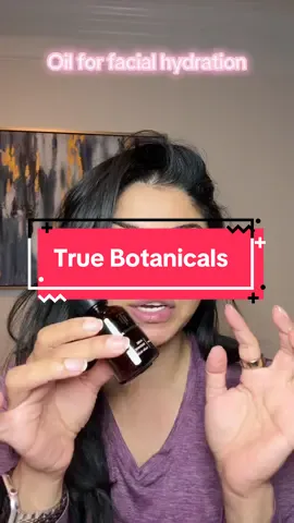 @True Botanicals pure radiance oil is the ultimate facial oil to give you beautiful hydrated skin and an overall glow! This oil is made of beautiful ingredients that is clinically proven to help with fine lines and wrinkles as well. This product sits so beautifully under makeup too! #truebotanicals #oil #hydratedskin #moisturizer #skincare 