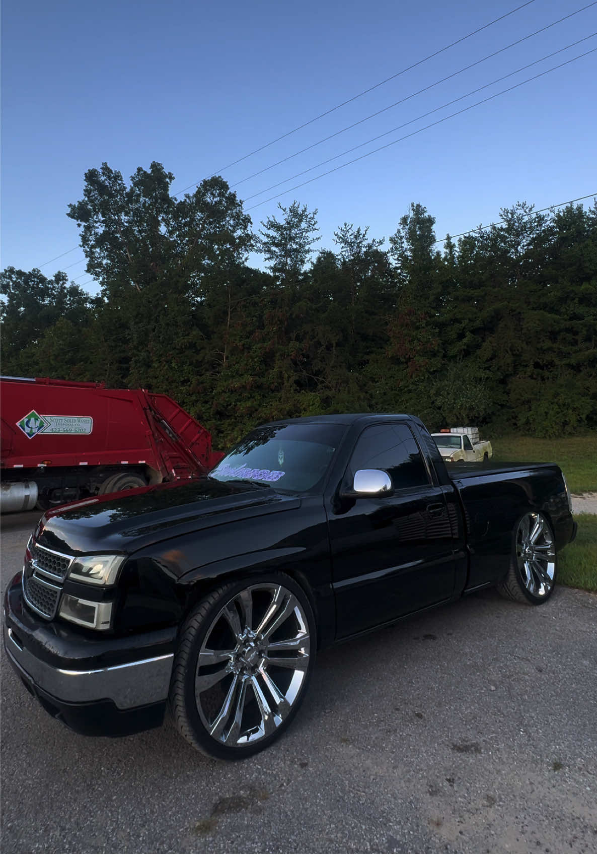 whatcha waiting on? don’t you see how bright these door lights are? ur welcome NBS family.😉  #fyp #silverado #nbssilverado #chevrolet #accessories 