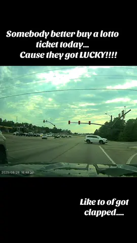 I mean I don’t understand WHY???? No wonder we pay out the butt for insurance! Dumbass drivers?#bozo303 #dummies #idiots #driversneedlessons #citizensarrest 