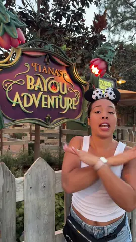 He was so baffled 😂🤭 #fyp #trend #couplegoals #disney #viral 