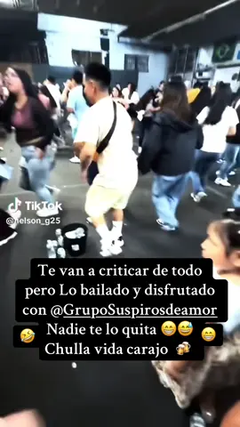 😁 bailando y cantando se ahoga las penas 😅🤭