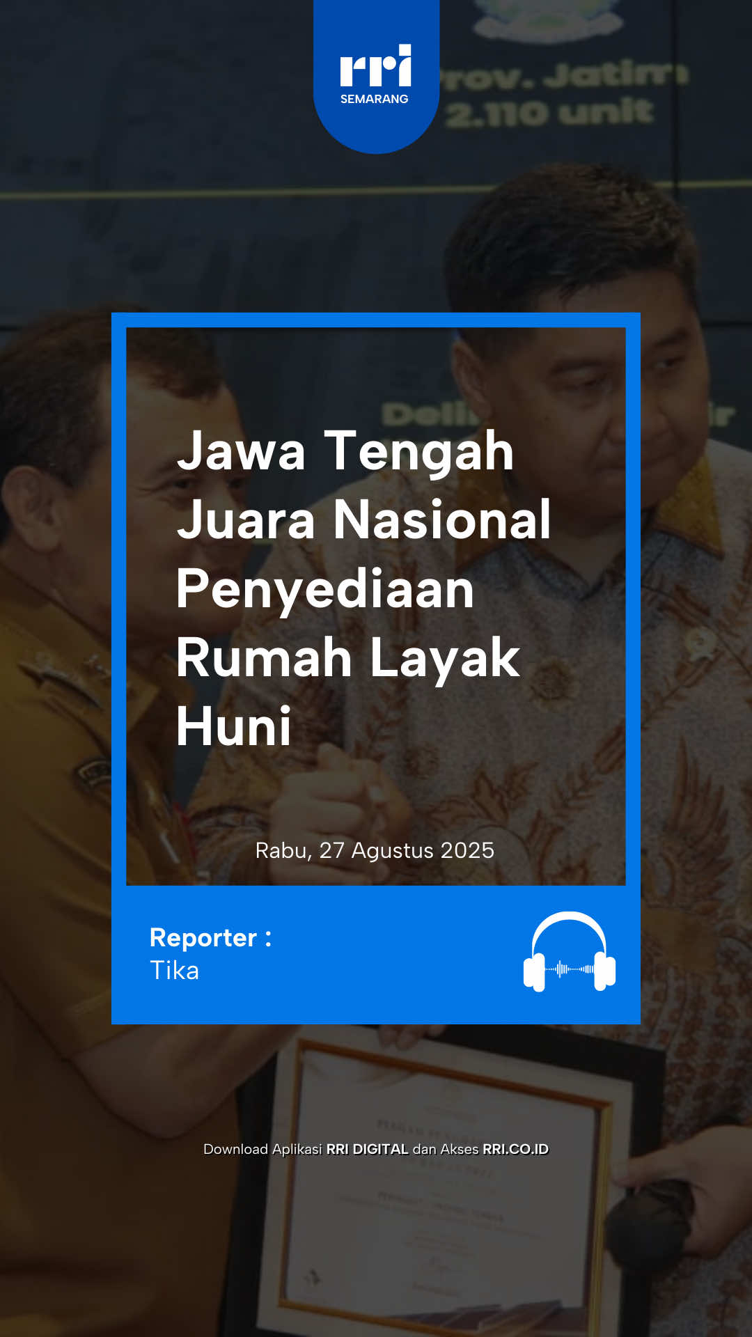 Pemerintah Provinsi Jawa Tengah meraih penghargaan sebagai provinsi terbaik program penyediaan perumahan dari Kementerian Perumahan dan Kawasan Permukiman (PKP) RI. Penghargaan diserahkan Menteri PKP, Maruarar Sirait, pada peringatan Hari Perumahan Nasional 2025 di Jakarta, Senin(25/8/2025). Jawa Tengah menempati peringkat pertama dengan alokasi 17.510 unit rumah pada 2025. Angka ini jauh melampaui Provinsi Aceh di posisi kedua dengan 3.114 unit dan Jawa Timur di urutan ketiga dengan 2.110 unit. Berdasarkan data, backlog perumahan di Jawa Tengah akhir 2024 masih mencapai 1,3 juta unit. Dari jumlah itu, 1 juta unit terkait kelayakan hunian dan 310 ribu unit terkait kepemilikan rumah. Untuk mengurangi backlog, Pemprov Jateng mengalokasikan 17.510 unit rumah pada 2025. Rinciannya 17 ribu unit renovasi rumah tidak layak huni dan 510 unit rumah baru melalui bantuan sosial. Baca Selengkapnya: https://rri.co.id/semarang/daerah/1793049/jawa-tengah-juara-nasional-penyediaan-rumah-layak-huni Klik rri.co.id untuk berita terkini. Dengarkan siaran RRI dan dapatkan berita terkini dengan download aplikasi RRI Digital di App Store dan Google Play.  #pemprovjateng #rrisemarang #rrinews #rridigital #rridigital