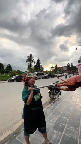 Gánh lợn quay đi bán ở phở sạch Hải Sapa Tv #xuhuogtiktok #thinhhanh #hottren #thinhhanhtiktok #haisapatv 