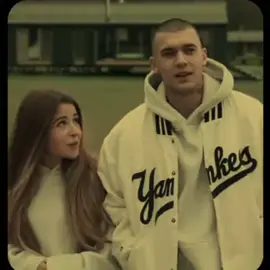 A 700 km - SHÉ ❤️‍🩹     #amor❤️ #paratiiiiiiiiiiiiiiii #viral_video #comparte #fouryou 