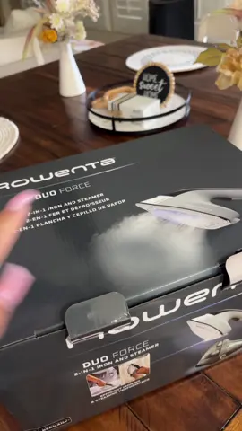 2 in 1 steamer iron #steameriron #ironsteamer #houseessentials #contentcreator #ironwndsteamer 
