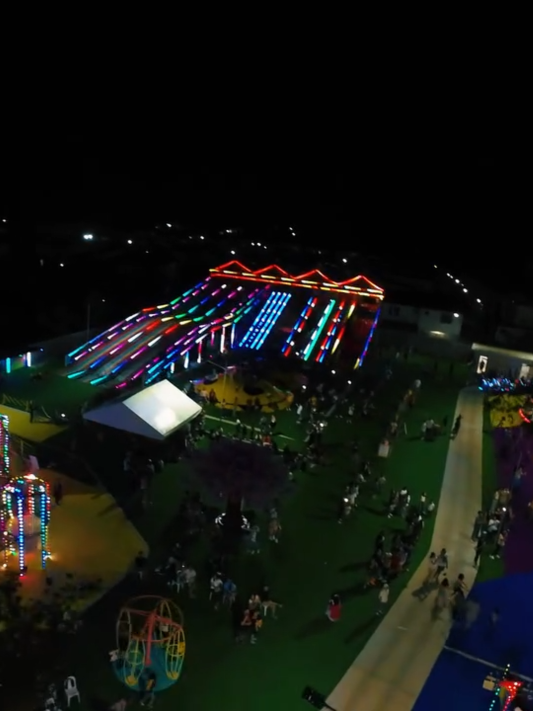 Thrills on the rides, chills from the fireworks, and joy from the people we love! 🎇 Fiesta Adventure Park is where every adventure ends with a bang, literally! 🥳 📅 Open Wednesdays to Sundays for month of July & August! 🕙 12:00 NN to 10:00 PM - Weekdays 🕙 09:00 AM to 10:00 PM - Weekends 📍 Fiesta World Mall, Brgy. Marawoy, Lipa City https://maps.app.goo.gl/uL2NTSi75AGZ4MXH9 📸 Don’t forget to snap those happy moments and tag us! #fiestaadventurepark #LipaCityBatangas #EatPrayLoveLipa #FiestaWorldMall #foryoupage #fyp