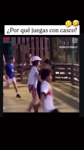 #humor El balón: Justo a ti te estaba buscando 🤣