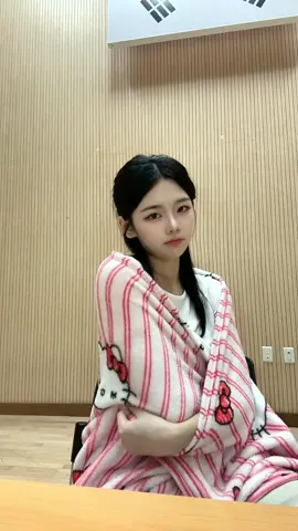#카리스막스 #스노우맨 #전력댄스 노래가 계속 맴돌아..❤️