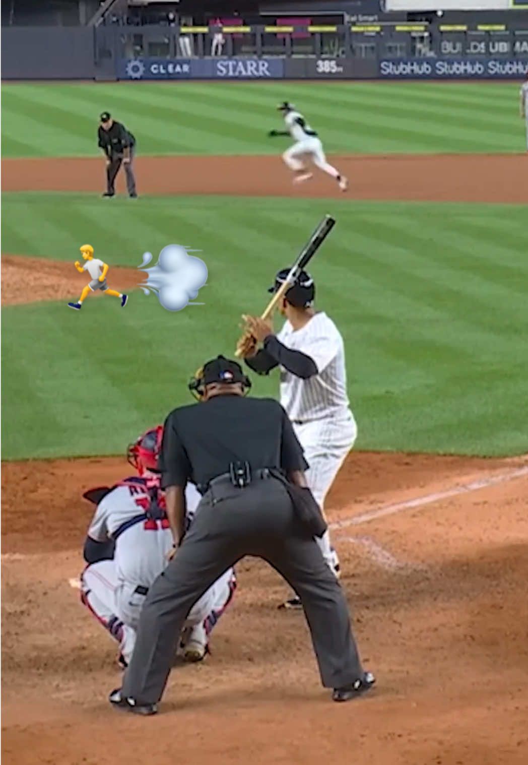 Speed 🏃💨 #yankees #MLB #baseball #josecaballero #steal 