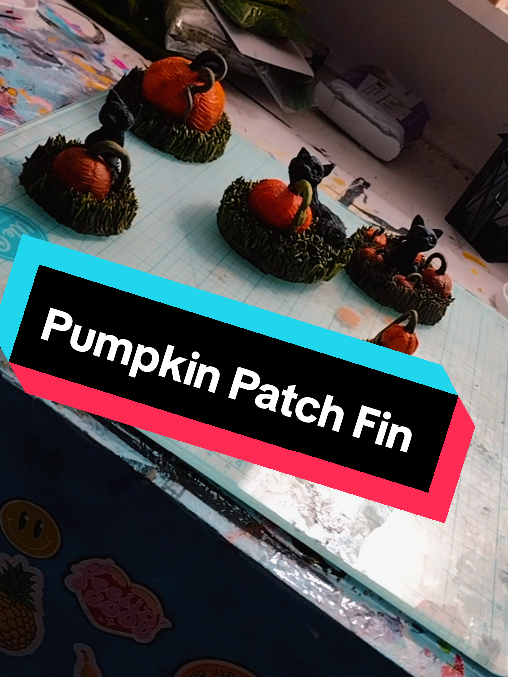 the spins courtesy of I'm a broke artist buy something off me  Pumpkin Patch is officially done and heading over to @surfacesart tomorrow! 