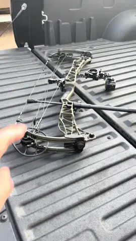 Get your bow off the ground #hunting #bowhunting #fyp #tts 