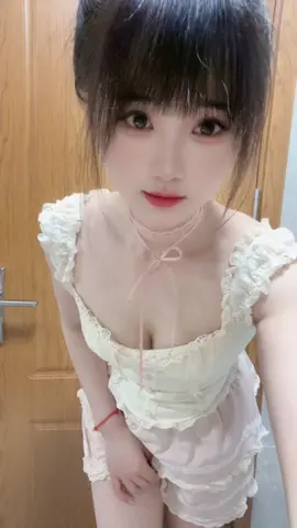 cute girl 🥰