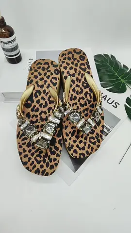 Oh my! This shiny diamond is actually on the shoe! 💎✨ #shiny #shoes #diamond #fashiontiktok #rhinestones 