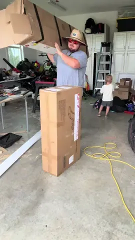 Let’s clean the garage part 1207638 #dadsoftiktok 