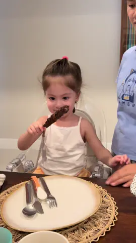 Bakit pagkumakain ng bbq si Peanut ang cute ❤️❤️❤️😂😂😂😂