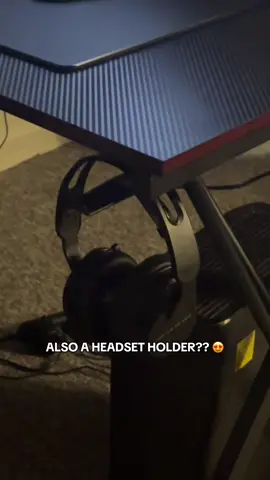 Comes with stickers! I got the one with no leds. #gamingdesk #carbonfiber #fyp #GamingSetup #gamertok 