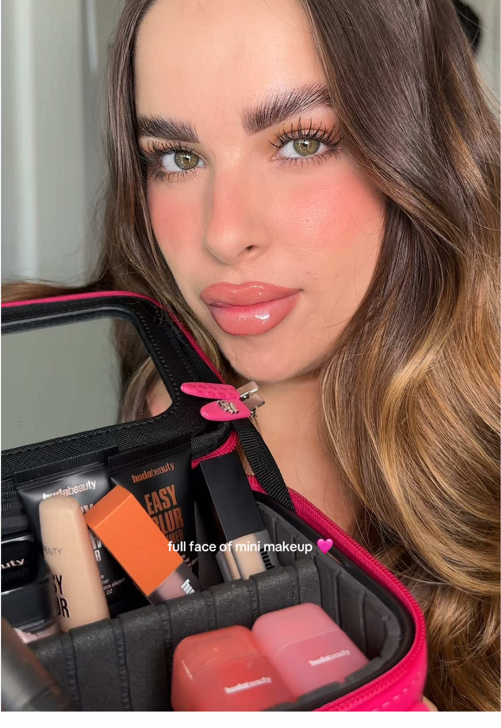 full face of mini @Huda Beauty makeup 🩷 #minimakeup #makeuptutorial #makeuptrend #hudabeauty #makeuptransformation 