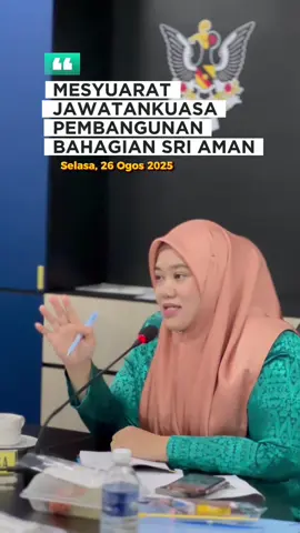 MESYUARAT JAWATANKUASA PEMBANGUNAN BAHAGIAN (DDC) SRI AMAN BIL. 2/2025 📅 26 Ogos 2025 (Selasa) 🕘 9.00 pagi 📍 Aras 1, Bilik Mesyuarat Wisma SADA, Sri Aman YB Dayang Noorazah hadir  Mesyuarat Jawatankuasa Pembangunan Bahagian Sri Aman Bil. 1/2025. Mesyuarat ini telah berlangsung  dipengerusikan oleh Tuan Residen Sri Aman, Mahra Bin Salleh. Mesyuarat dimulakan dengan pengesahan minit serta tindakan susulan Mesyuarat Bil. 1/2025, seterusnya disusuli pembentangan dan perbincangan mengenai: ✔️ Status RMKe-12 (Peruntukan Negeri) ✔️ Alternative Funding (AF)  ✔️ Development Expenditure (DE) ✔️ Rural Transformation Programme (RTP) Bahagian Sri Aman Antara fokus utama yang diketengahkan ialah seluruh pembangunan di Sri Aman termasuk Kompleks Sukan Lingga. Projek ini dijangka menjadi mercu tanda baharu di Lingga serta memberi manfaat kepada pembangunan belia, aktiviti sukan dan peluang ekonomi setempat. Mesyuarat ini juga menegaskan kepentingan kerjasama erat semua agensi bagi memastikan pelaksanaan projek berjalan lancar, mematuhi jadual, dan memberi kesan langsung kepada kesejahteraan rakyat Sri Aman. Harapan agar mesyuarat ini menjadi pemacu pembangunan Sri Aman yang mampan, seimbang dan berimpak tinggi, demi kesejahteraan rakyat hari ini serta generasi akan datang, inshaAllah.   Turut Hadir:  Wakil agensi kerajaan peringkat bahagian dan negeri termasuk MINTRED, MOTS, JKR, JTS, JPS, Jabatan Pertanian, JBALB, Pejabat Hutan, LSS, Majlis Daerah Sri Aman, Sarawak Energy Berhad (SEB), Pegawai Daerah (Sri Aman, Lingga, Lubok Antu, Pantu), serta wakil Pusat Khidmat Rakyat DUN dan Parlimen sekitar Sri Aman. #DunN28Lingga #P201BatangLupar #SarawakMajuMakmur #PembangunanSriAman2025 #RMKe12  
