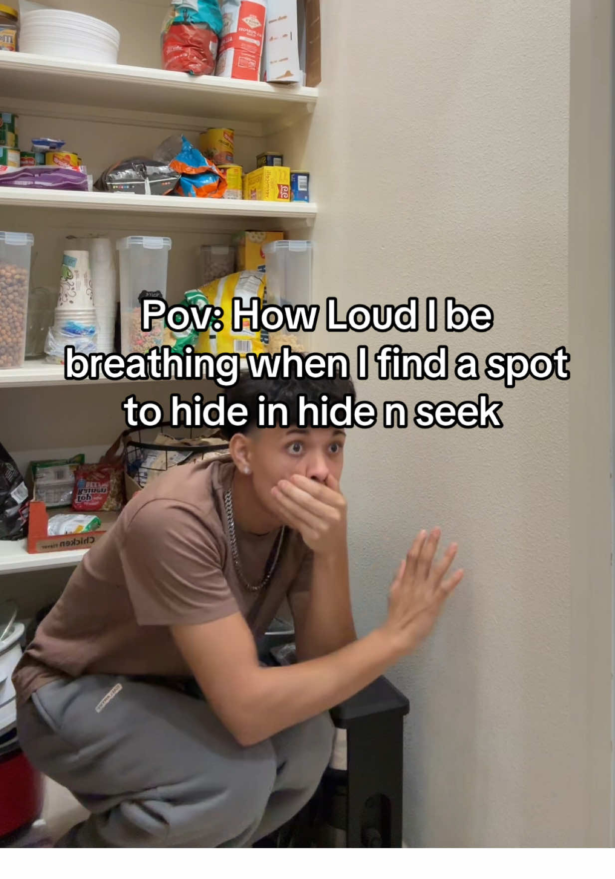 NO THIS RLLY IT THO 😭#foryoupage #viral #relatable #hideandseek #funnypov 