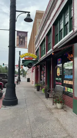 Ok if you’re ever in Wyoming and you’re hungry… just go ahead and stop at Sanford’s Grub & Pub that’s all I have to say! Nachos are fire 🔥 #food #wyoming #adventures 