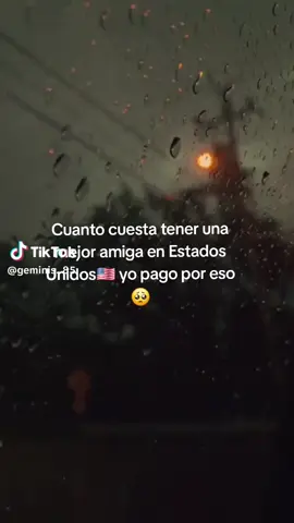 # en realidad no todas son amigas a nuestras espaldas son unas víboras 