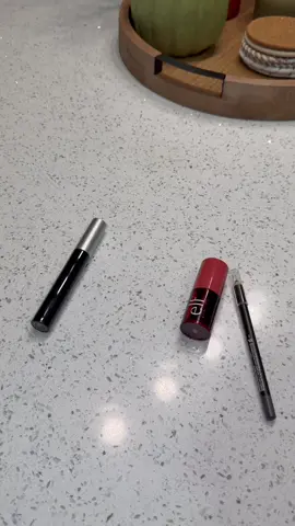 shoutout to @influenster for these @e.l.f. Cosmetics freebies.   Loved every shade/product. 🤝🏼 Note to self: work on the swatching skills 🙂‍↕️ #complimentary #sheerforit #blushtint #elfcosmetics #newmakeup