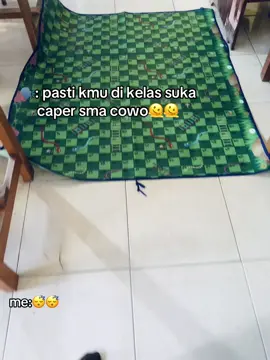 ngntuk kk dek😴 #tidurdikelas #masukberanda #anaksekolah #fyp 