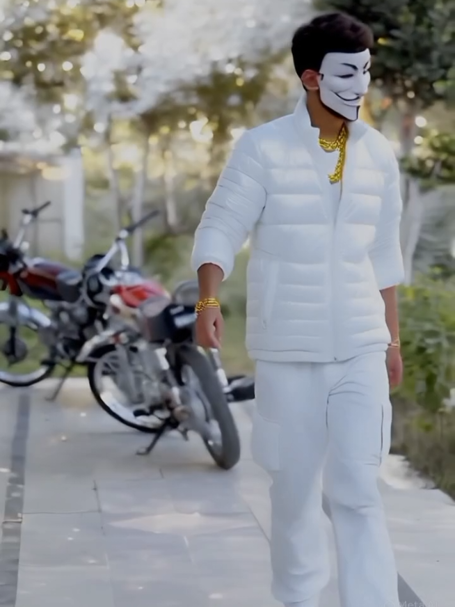90,s LOOKS🥵🤍 DOMELI _HACKER_BOY🎭☠️#followthisaccount🤩 #likethisaccount #viraltiktokvdeos👌 #Hacker_mask_videos #domeliboy🎭☠️ 