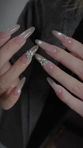 Làm nail ghé mình nhé ☺️#nailart #naildesigns #viral #xuhuong #hanhtrinhkhoinghiep 
